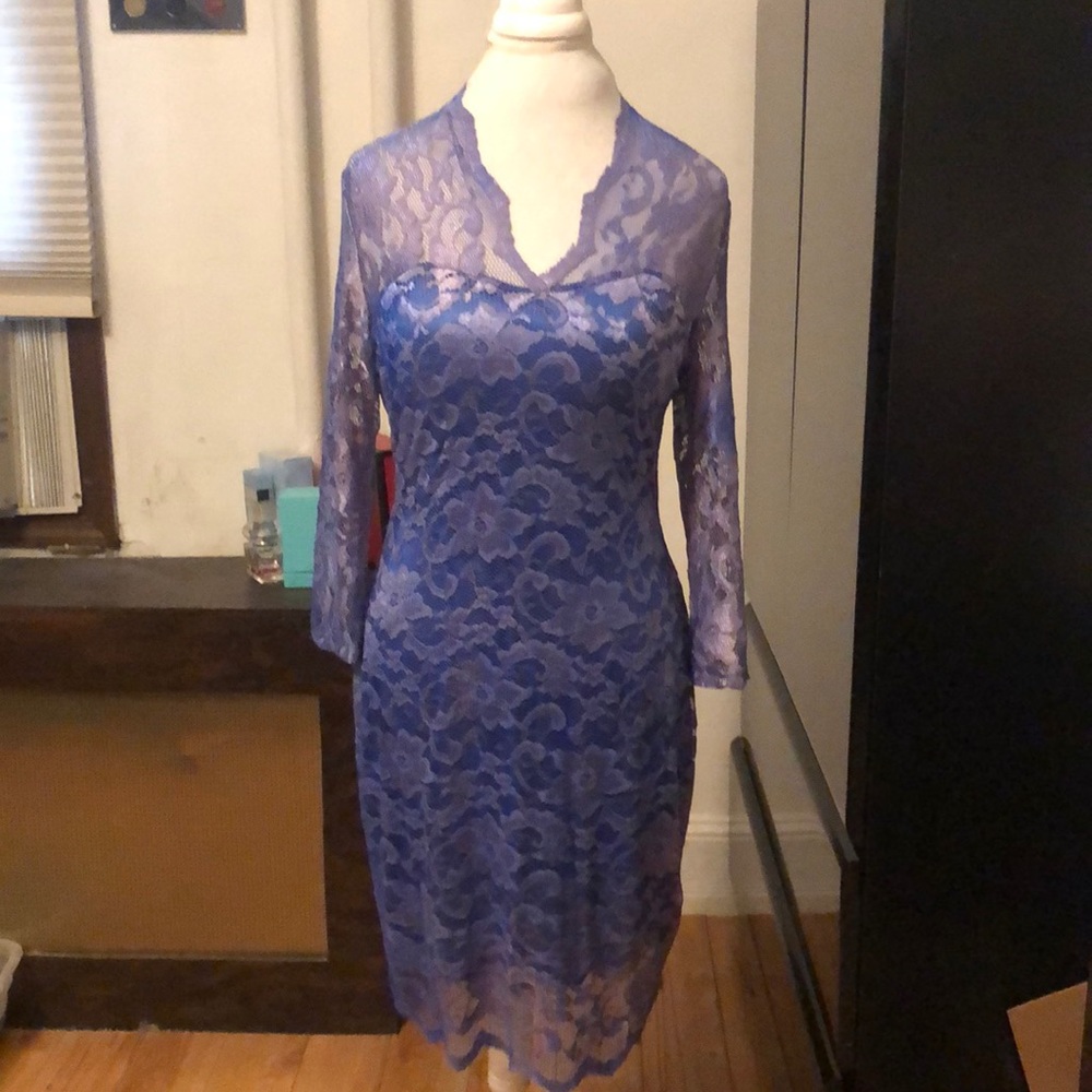 🆑FINAL PRICE‼️ Blue lace 3/4 length sleeve dress